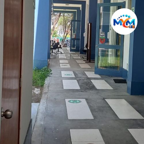 Pintado del pasillos del colegio turicara